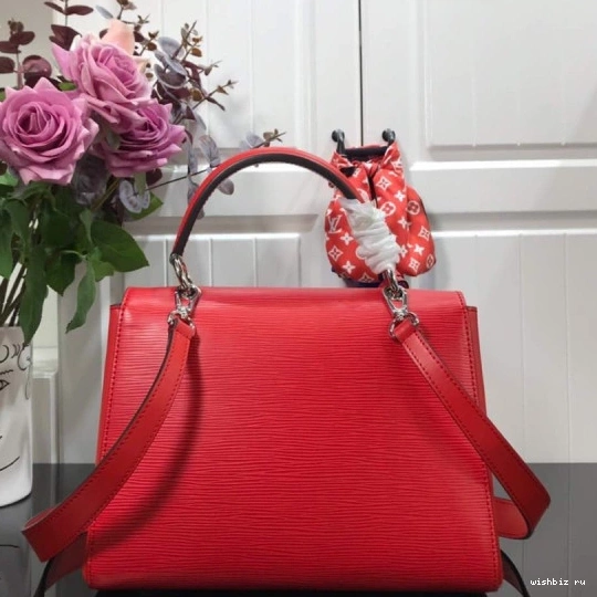 WIS LOUIS VUITTON GRENELLE PM 0920